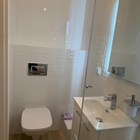 Bianca 3*